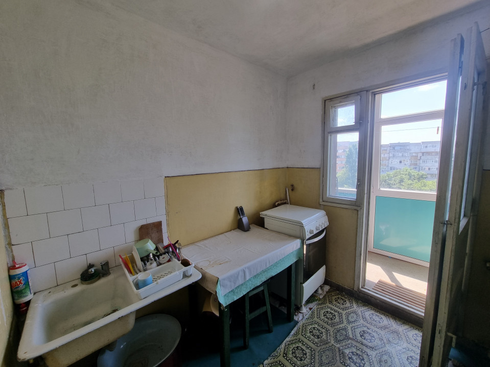 Vanzare cu pret bun, apartament 3 camere in Z. Marasesti-Sos Vestului