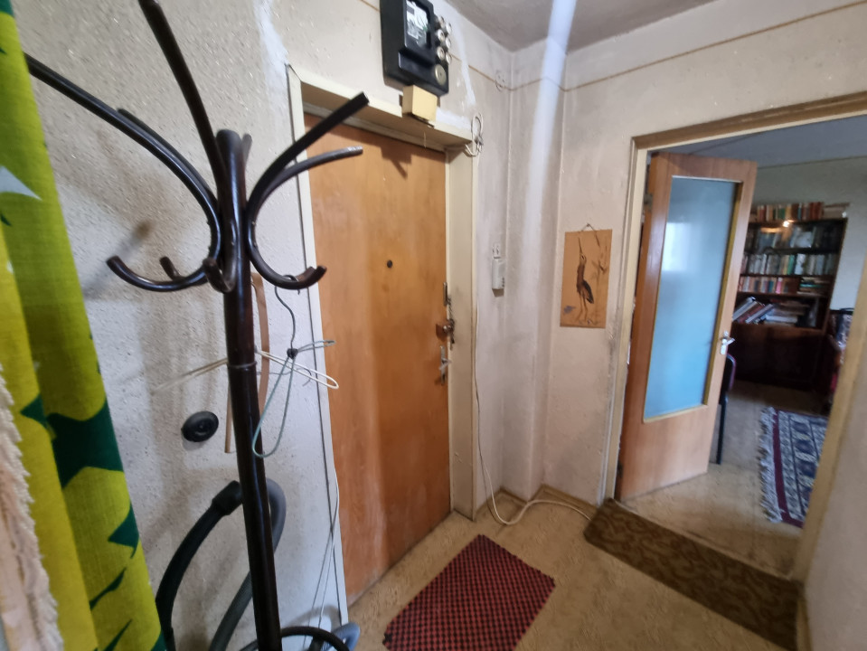 Vanzare cu pret bun, apartament 3 camere in Z. Marasesti-Sos Vestului