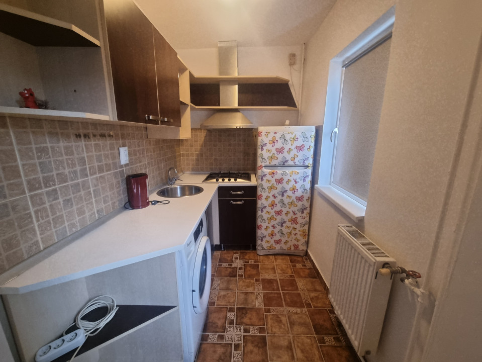 Vanzare garsoniera moderna in zona Enachita Vacarescu
