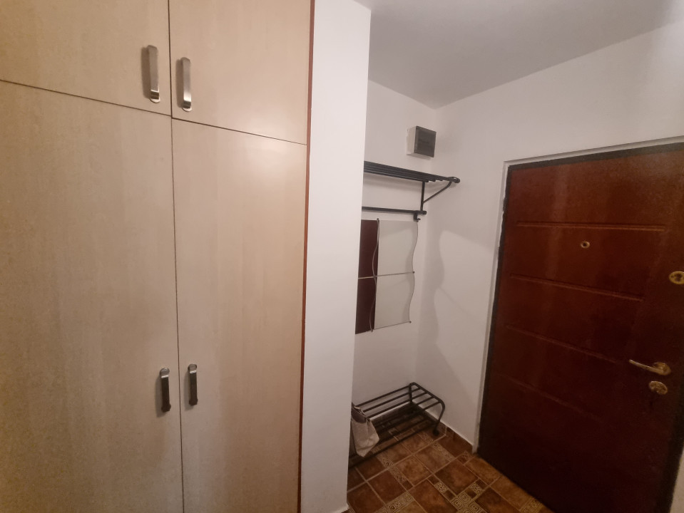 Vanzare garsoniera moderna in zona Enachita Vacarescu