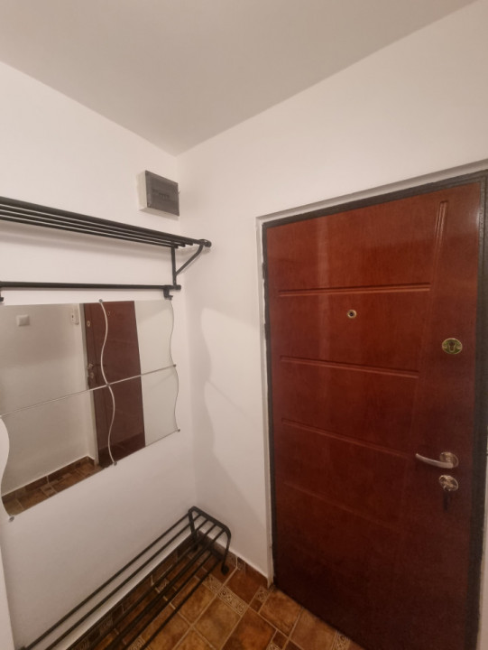 Vanzare garsoniera moderna in zona Enachita Vacarescu