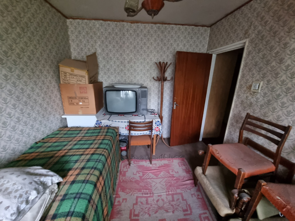 Vanzare apartament 4 camere in zona Pta M Viteazul-Caraiman