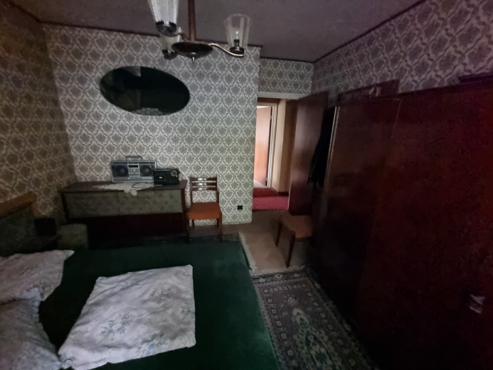 Vanzare apartament 4 camere in zona Pta M Viteazul-Caraiman