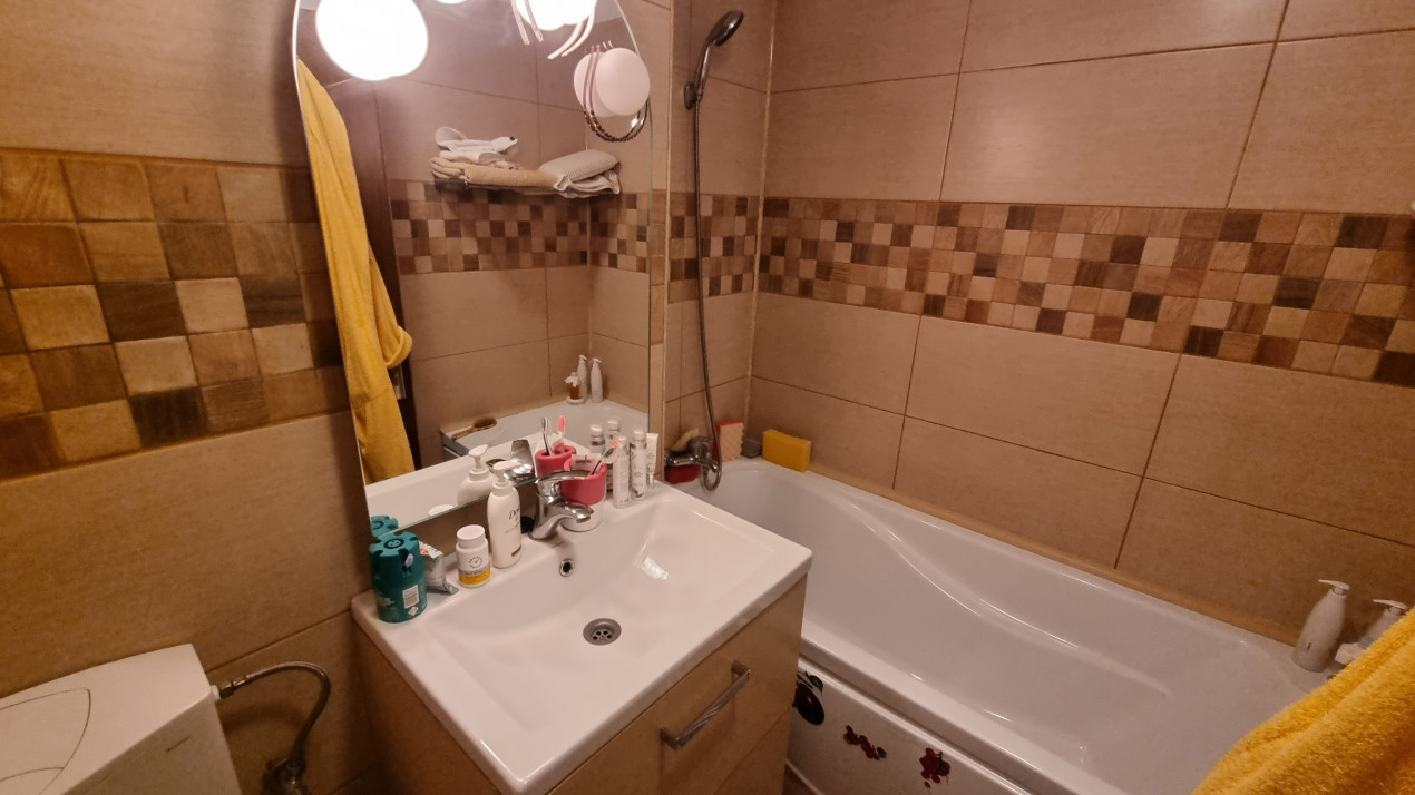 Vanzare apartament 2 camere modern in zona Centrala-Hale